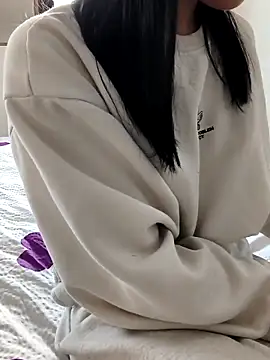 carlina28 online show from 11-26-25, 10:27