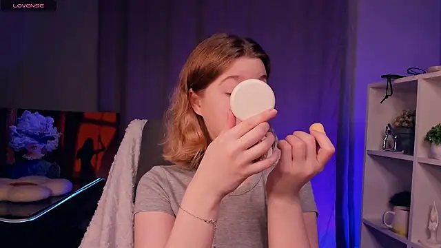 NicoletteTegeler online show from 11-16-25, 07:14