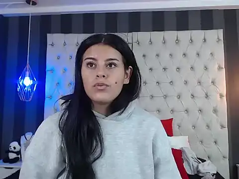 Camile Petite online show from 11-03-25, 07:26