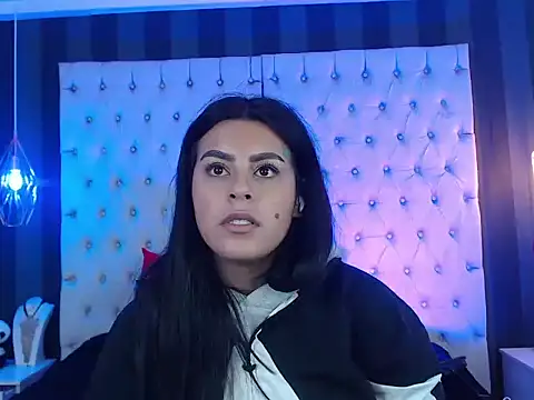 Camile Petite online show from 11-14-25, 07:34