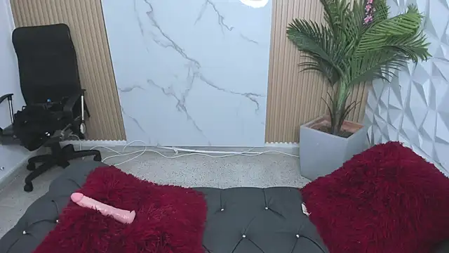 Snapshot of Samantharoseee_ chatting on 11-26-25, 02:34 Samantharoseee online show from 11-26-25, 02:34