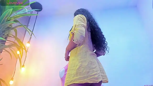 Marilyn Blakee online show from 12-18-25, 01:11