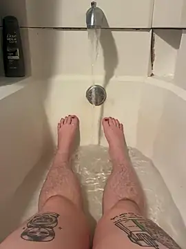 Snapshot of Fattysloth chatting on 11-12-25, 01:50 Fattysloth online show from 11-12-25, 01:50