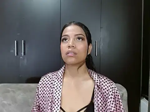 Snapshot of NandyKiss chatting on 11-23-25, 10:15 NandyKiss online show from 11-23-25, 10:15