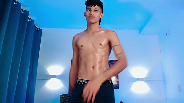 KamiSuarez online show from 01-15-26, 07:39