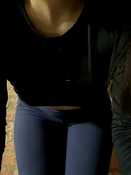 Snapshot of Catalina244 chatting on 10-28-25, 12:52 Catalina244 online show from 10-28-25, 12:52