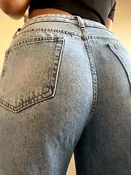 Snapshot of Catalina244 chatting on 10-30-25, 08:09 Catalina244 online show from 10-30-25, 08:09