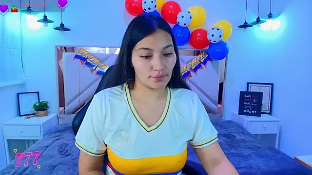 Snapshot of emmaa_garciia chatting on 06-18-26, 03:40 emmaa garciia online show from 06-18-26, 03:40