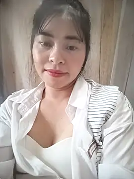 Bamboo-niee123 online show from 11-13-25, 08:57