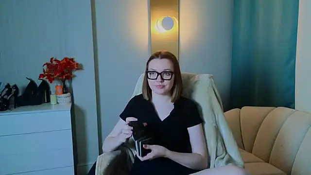 Snapshot of R_I_N_A chatting on 11-03-25, 01:08 R I N A online show from 11-03-25, 01:08