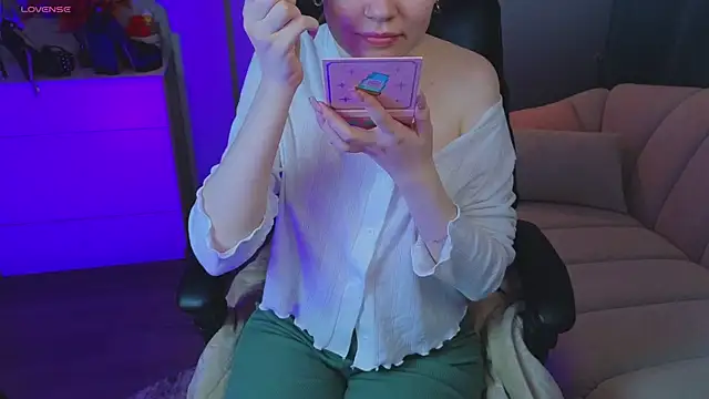 Snapshot of R_I_N_A chatting on 02-05-26, 01:10 R I N A online show from 02-05-26, 01:10