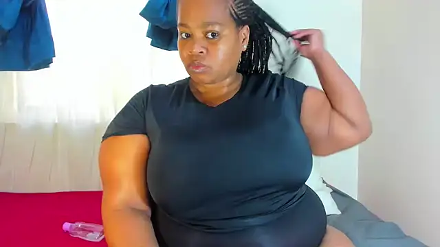 Snapshot of ThickLeeyanaXX chatting on 06-25-26, 07:02 ThickLeeyanaXX online show from 06-25-26, 07:02