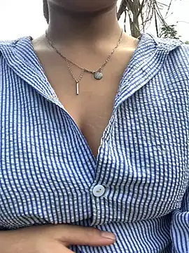 Snapshot of huttonmay358 chatting on 11-07-25, 07:08 huttonmay358 online show from 11-07-25, 07:08