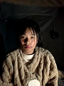 Snapshot of huttonmay358 chatting on 11-22-25, 02:05 huttonmay358 online show from 11-22-25, 02:05