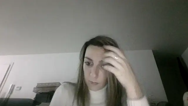 Snapshot of Anaiscpl2405 chatting on 11-22-25, 07:24 Anaiscpl2405 online show from 11-22-25, 07:24