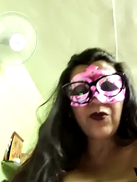 LOVE  RANI online show from 06-14-26, 06:54