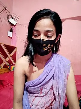 Green LaDY66 online show from 05-13-26, 04:37