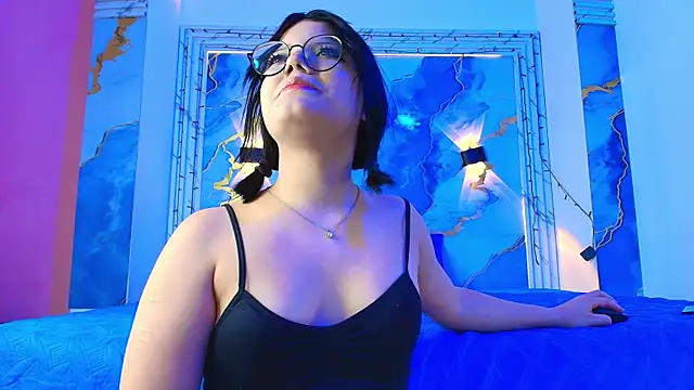 Girls from medellin online show from 01-13-26, 03:12