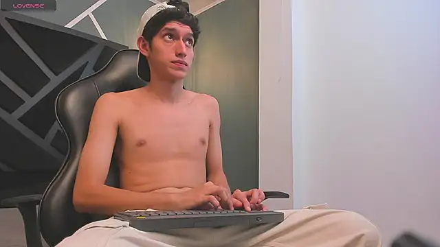 Snapshot of Niick_Carter chatting on 11-22-25, 11:15 Niick Carter online show from 11-22-25, 11:15