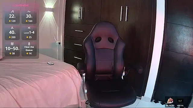 Snapshot of Marnie_Gray chatting on 11-03-25, 08:43 Marnie Gray online show from 11-03-25, 08:43