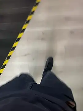 Snapshot of LeoBlaze13 chatting on 11-25-25, 08:53 LeoBlaze13 online show from 11-25-25, 08:53