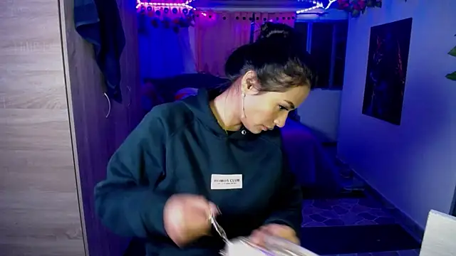 Samara Homescapes online show from 04-19-26, 04:12