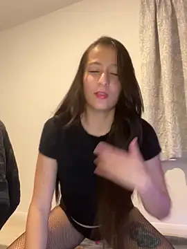 Synne online show from 11-16-25, 02:50