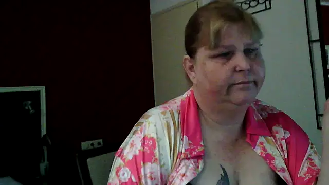 Sylviastar46 online show from 05-19-26, 08:09