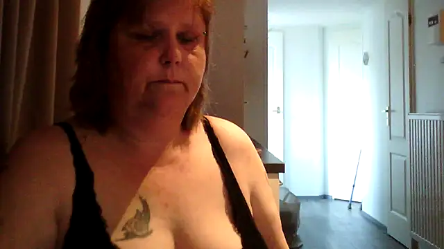 Sylviastar46 online show from 05-22-26, 06:24