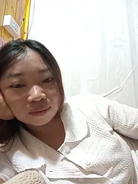 Snapshot of julybe chatting on 06-14-26, 06:48 julybe online show from 06-14-26, 06:48