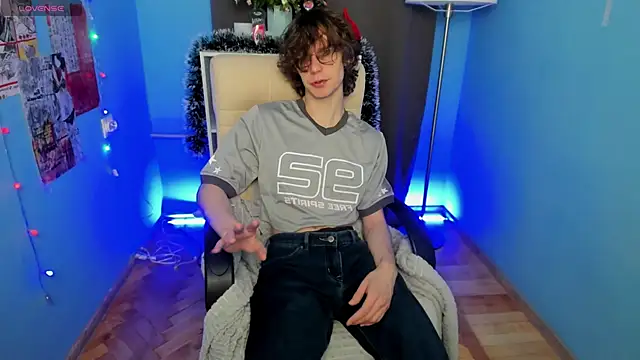 LeoBensyten online show from 11-28-25, 02:09