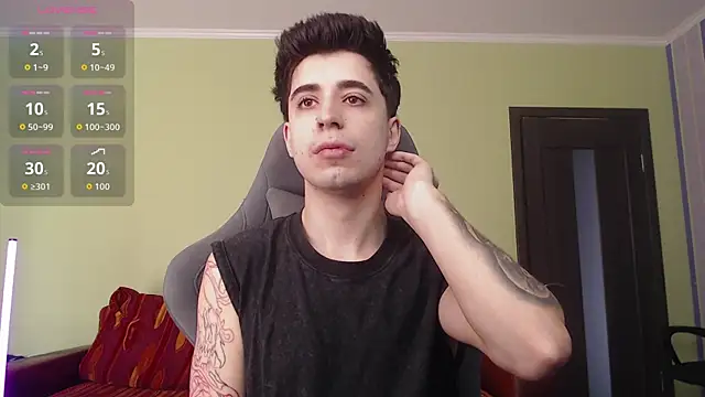 Snapshot of Yofukashii chatting on 11-18-25, 07:35 Yofukashii online show from 11-18-25, 07:35