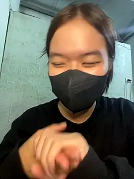 BUNNY050465 online show from 11-17-25, 04:13