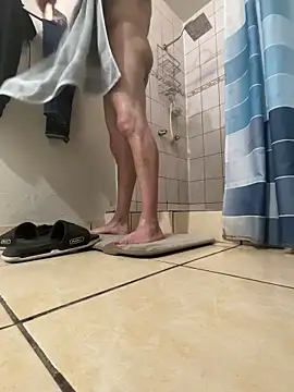 ezrah23 online show from 04-13-26, 06:52