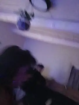 MZThang2Kute online show from 11-26-25, 04:24