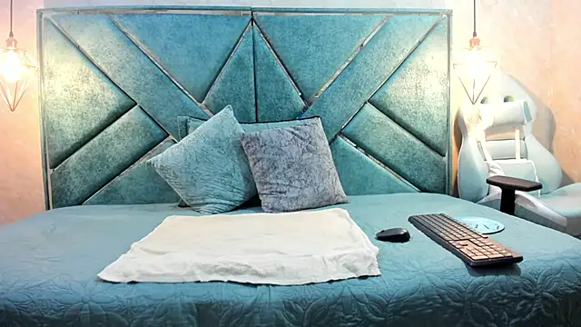 EXOTIC TRANS online show from 11-15-25, 12:45