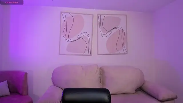 BellaConnorX online show from 05-14-26, 03:35