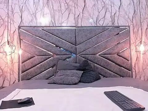 DIRTY MIIA  online show from 12-22-25, 11:40