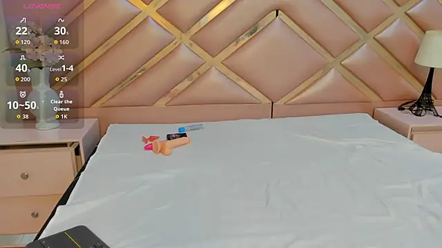 Snapshot of TiffanyBeckerr chatting on 11-14-25, 07:45 TiffanyBeckerr online show from 11-14-25, 07:45