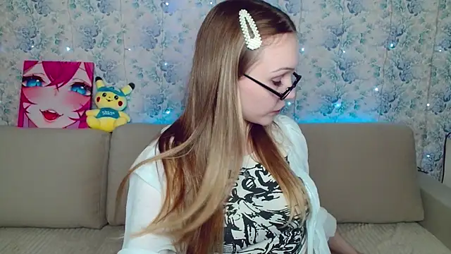 Snapshot of phreshgirlswag chatting on 11-12-25, 01:17 phreshgirlswag online show from 11-12-25, 01:17