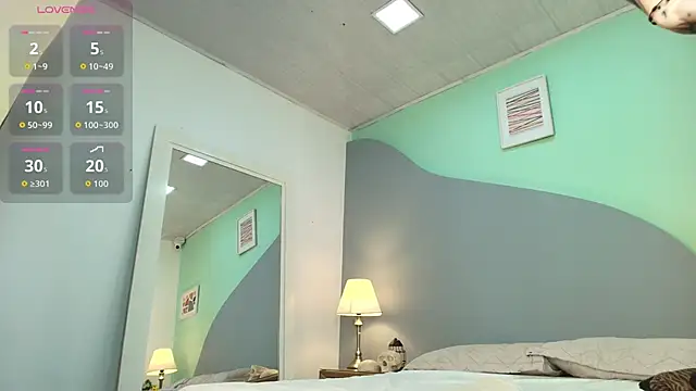 Snapshot of Harleydevaal chatting on 11-15-25, 12:45 Harleydevaal online show from 11-15-25, 12:45