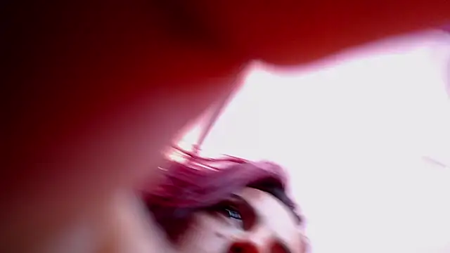 Snapshot of lia_cr1 chatting on 11-27-25, 09:06 lia cr1 online show from 11-27-25, 09:06