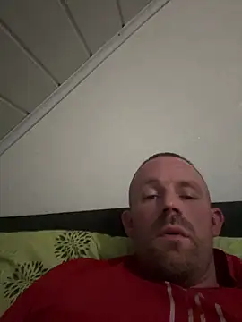 Snapshot of superbertok chatting on 11-04-25, 06:18 superbertok online show from 11-04-25, 06:18