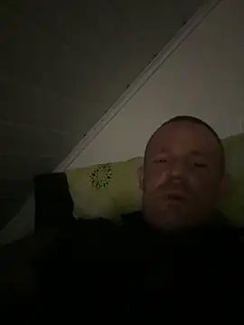 Snapshot of superbertok chatting on 11-21-25, 10:08 superbertok online show from 11-21-25, 10:08