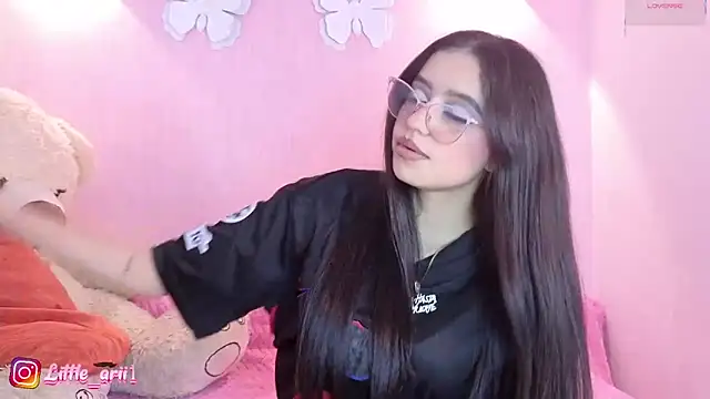 Little arii online show from 05-13-26, 07:11