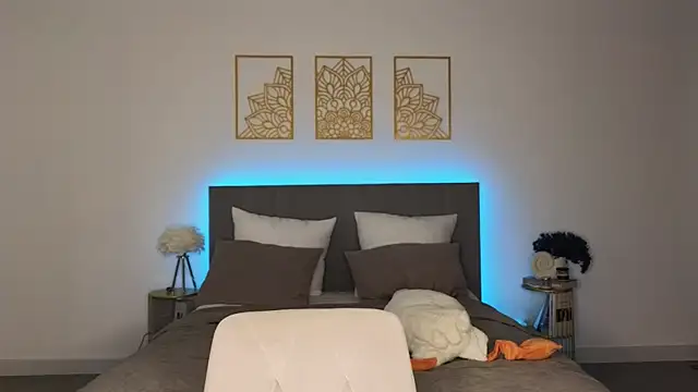 adele armass online show from 04-29-26, 08:48