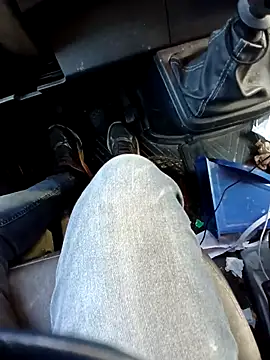 Snapshot of pino870 chatting on 11-13-25, 08:57 pino870 online show from 11-13-25, 08:57