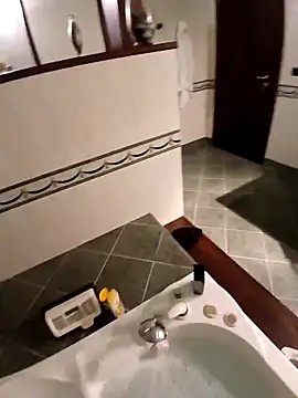 Snapshot of pino870 chatting on 12-18-25, 11:55 pino870 online show from 12-18-25, 11:55