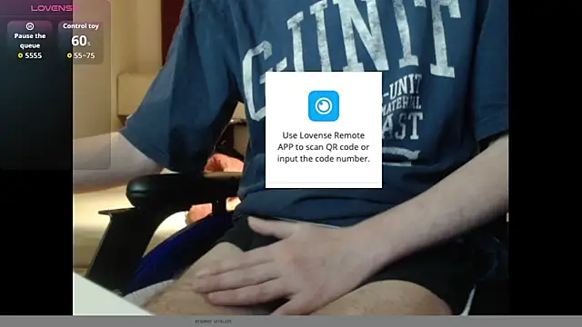 Snapshot of Guttermann chatting on 11-23-25, 09:14 Guttermann online show from 11-23-25, 09:14