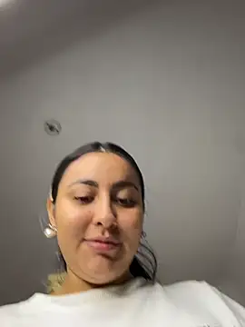 Snapshot of Elina_Hills chatting on 07-11-26, 07:16 Elina Hills online show from 07-11-26, 07:16